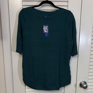 NWT! Excellent condition. XL Apt. 9 Dark Green Short sleeve sweater